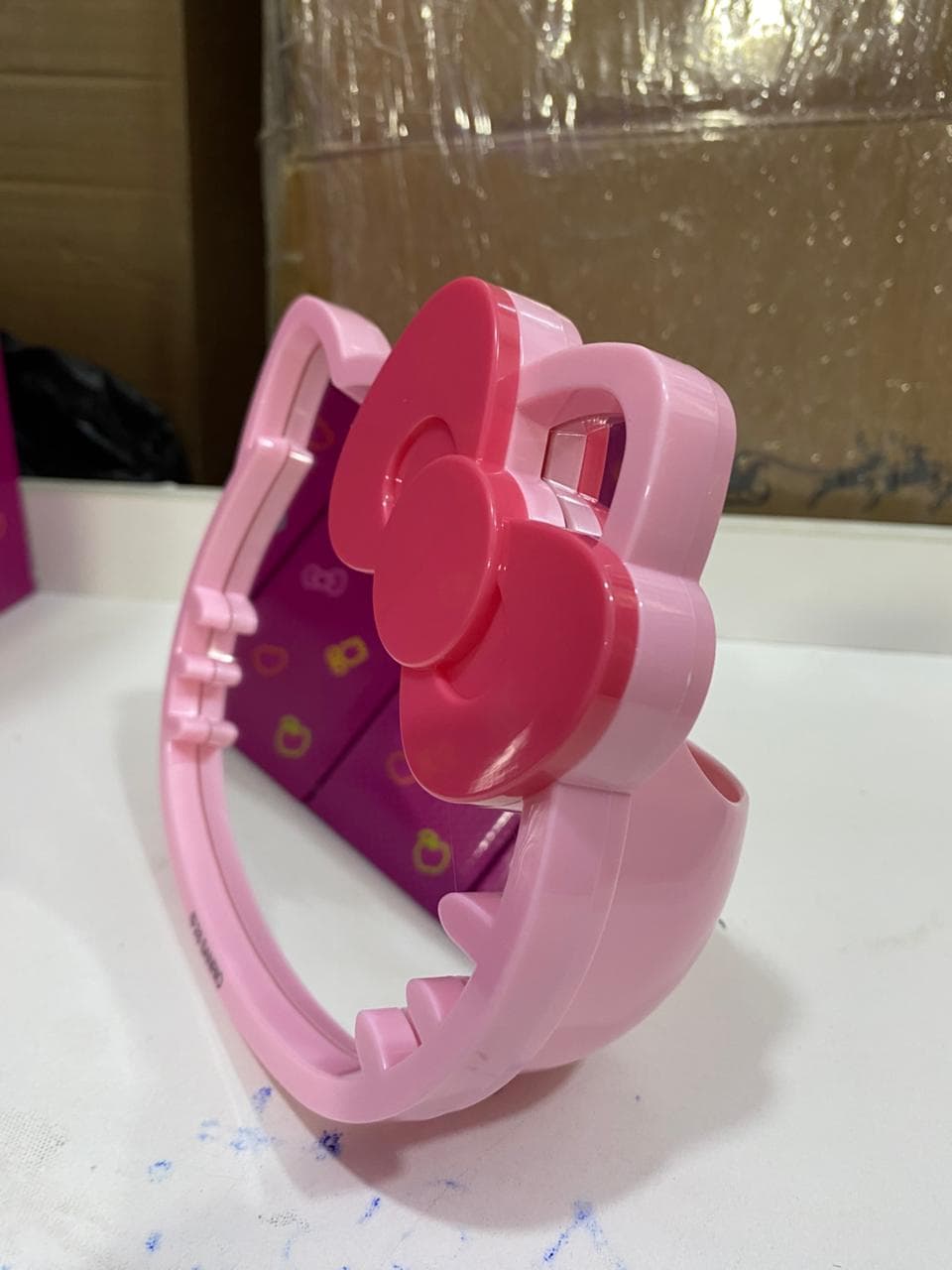 Espejo portacosmético HK fucsia